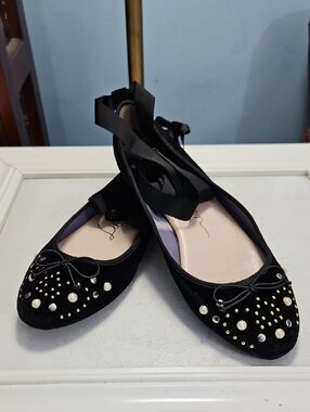 NWOT Libby Edelman Black Pearl-Embellished Ballet Flats with Ankle Ribbons 8.5M
